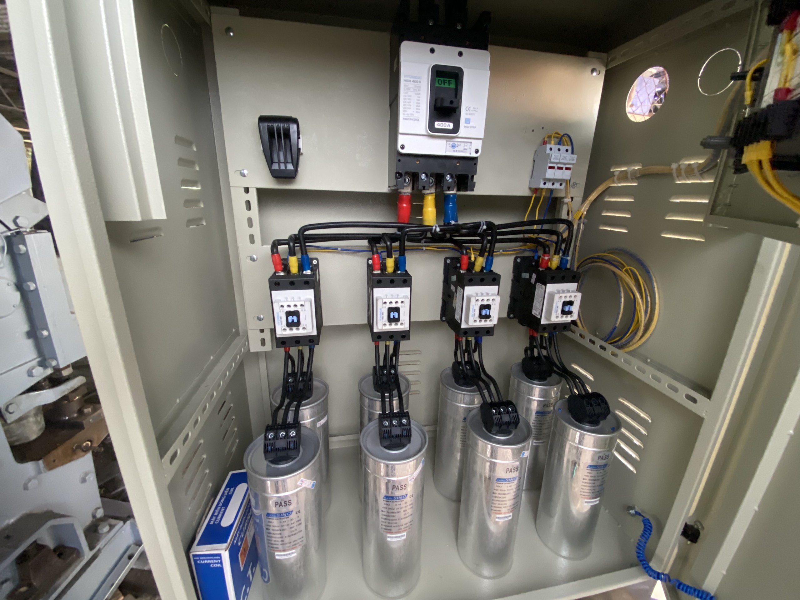 Bàn Giao Máy Biến Áp 630kV và Tủ Điện 240kV Cho Công Ty CP Nguồn Lực Nam Việt z5501863032750 e947da90d359926dbe4ba98c7fa78a12